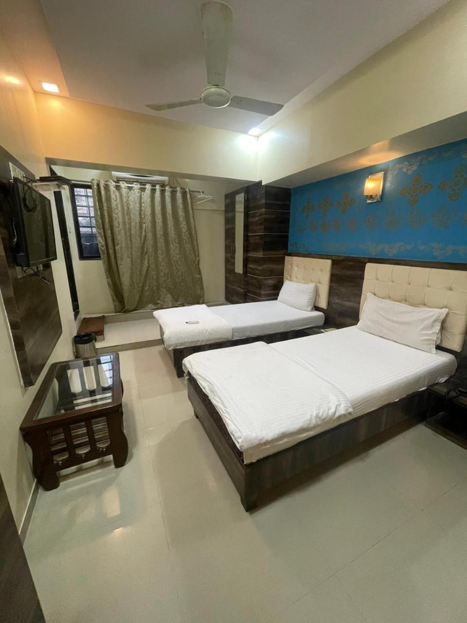 Hotel Golden Park Near Nesco Mumbai Dış mekan fotoğraf